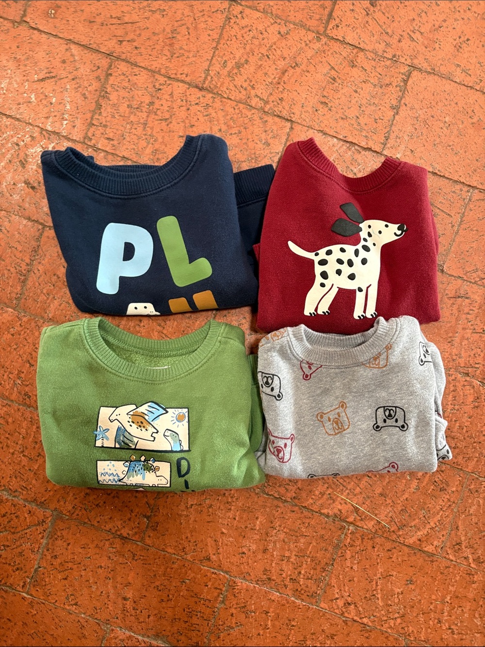 ⭐️ Bundle of 4 ⭐️ 12 month sweatshirts - garanimals